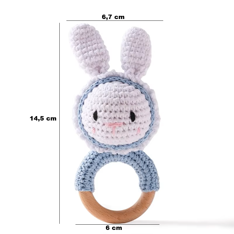 Handgehäkelter Beißring aus Holz in Hasenform – Zum Greifen, Kauen & Entdecken