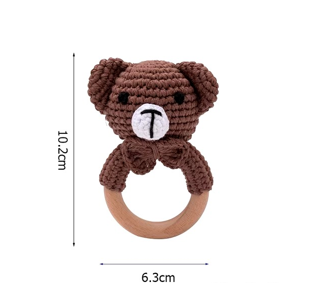 Handgemachter Beißring aus Holz & Häkelstoff – süße Tiermotive für kleine Entdecker
