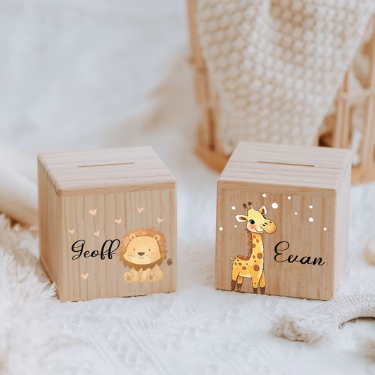 Personalisierte Spardose aus Holz mit Tiermotiven
