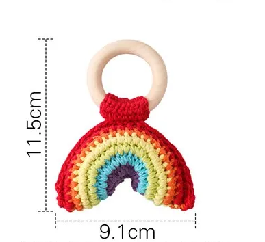 Handgemachter Beißring aus Holz & Häkelstoff – in Frucht-, Blumen- & Regenbogenform