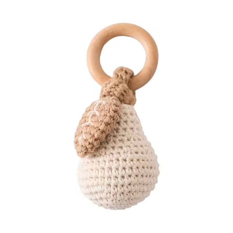 Handgemachter Beißring aus Holz & Häkelstoff – in Frucht-, Blumen- & Regenbogenform