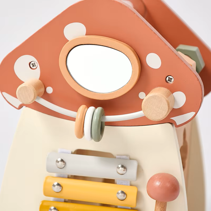 Montessori Pilz-Schloss